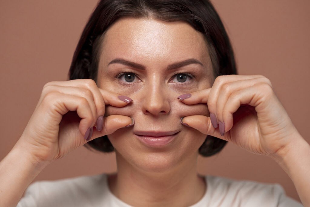 how the aging process affects our face